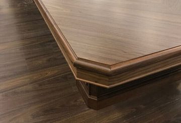 Магия Преображения Дерева: От Выбора Массива до Идеального Покрытия с Покраска24